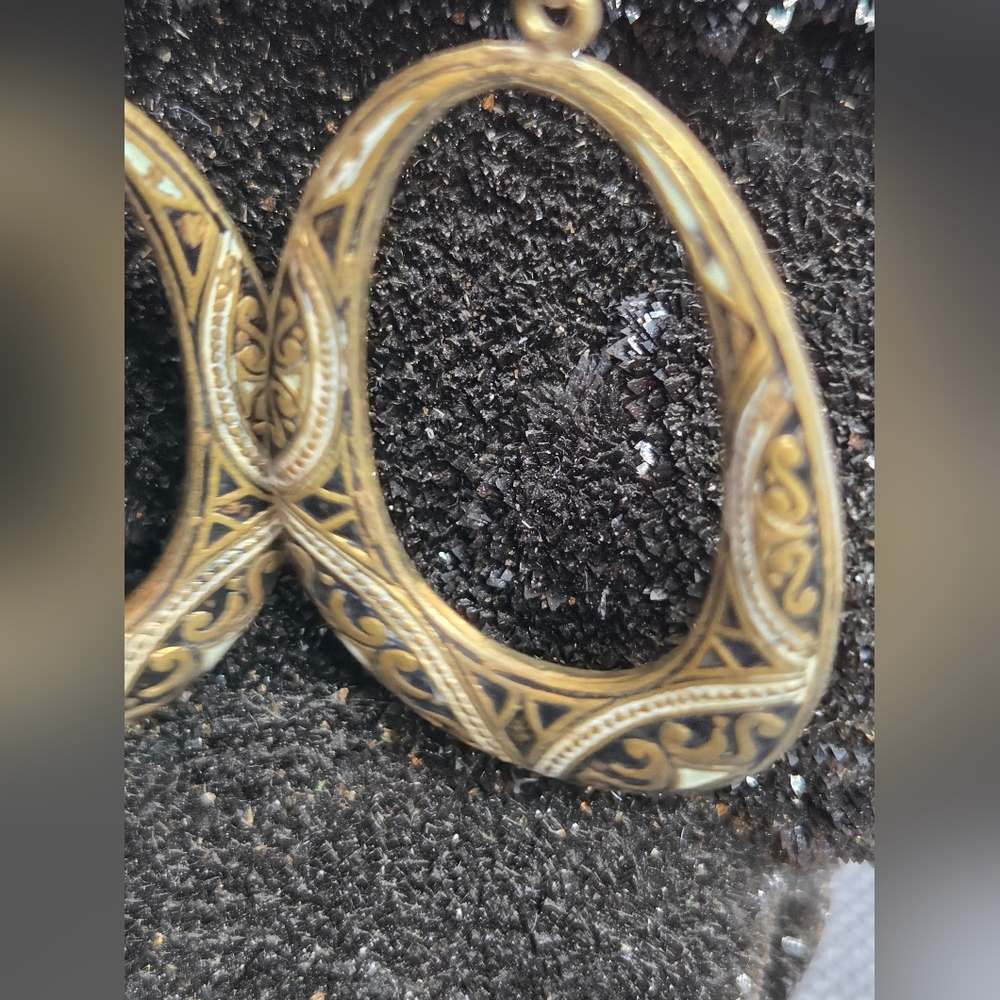 Damascene Large Hoop Earrings - Picture 7 of 10